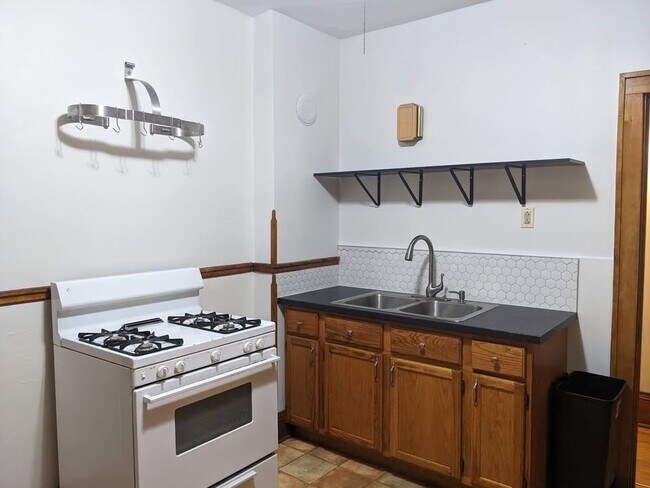 Foto del edificio - 1525 Elliot Ave