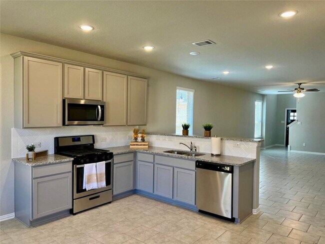 Foto del edificio - 31418 Horseshoe Meadow Bend Ln