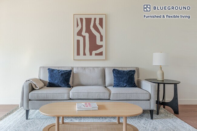 Foto del edificio - 20200 Lucille Ave