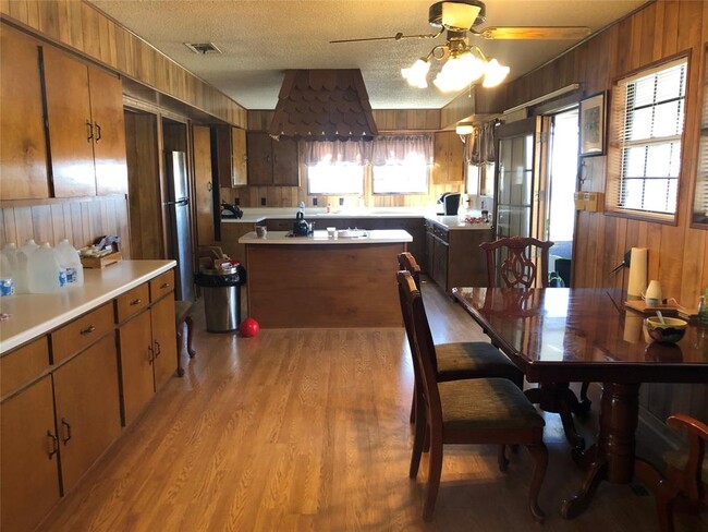 Building Photo - 4168 Broken Bow Dr