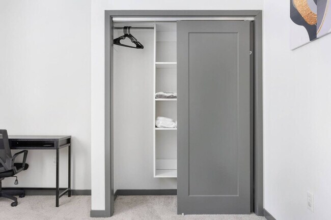 Building Photo - 6105 N Rural St