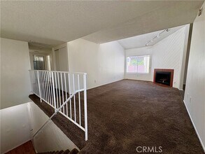 Building Photo - 9405 Mesa Verde Dr