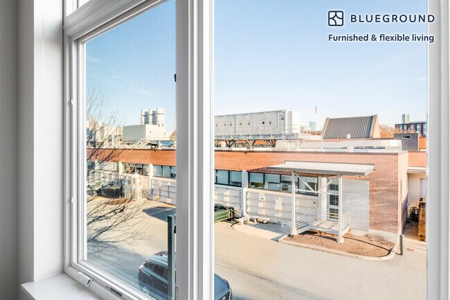 Foto del edificio - 240 Sidney St