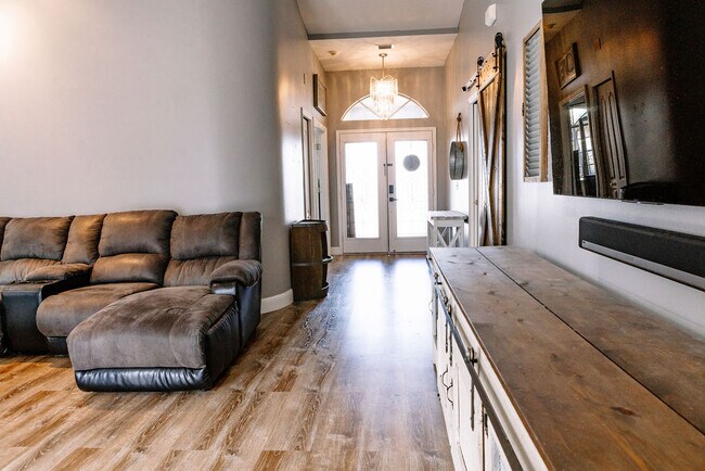 Foto del edificio - 22620 Willow Lakes Dr