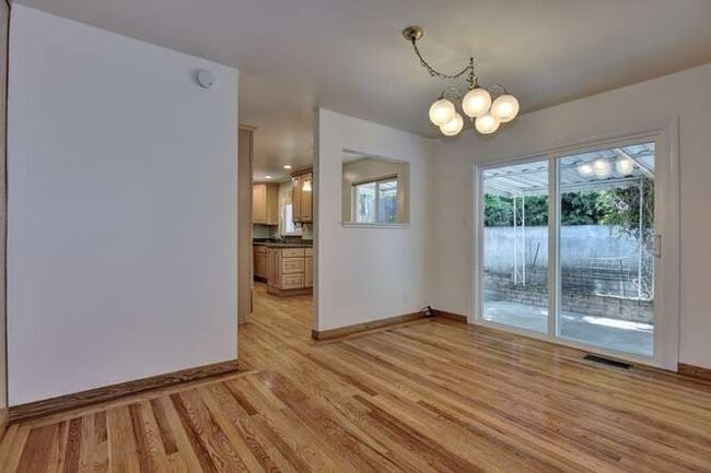 Foto del edificio - 3 bed 2 bath home for rent in San Mateo