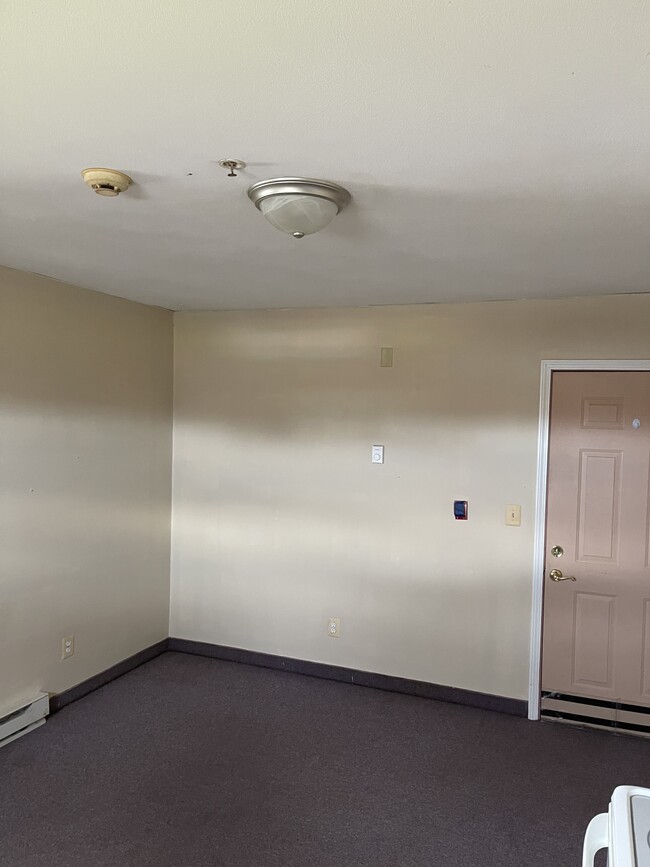 Foto del edificio - 6300 W Port Bay Rd