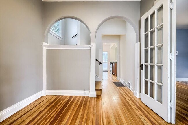 Building Photo - 854 N Downing St