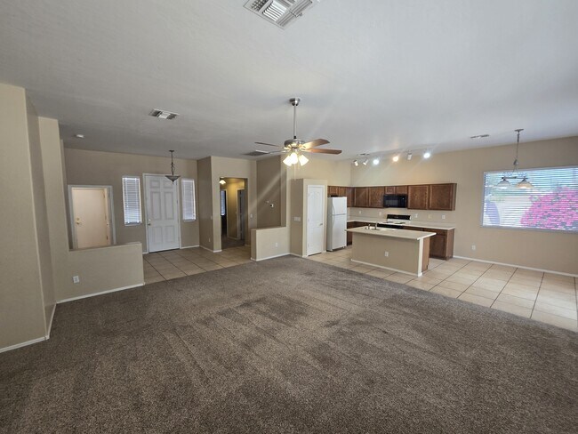 Building Photo - 1580 N Racine Ct