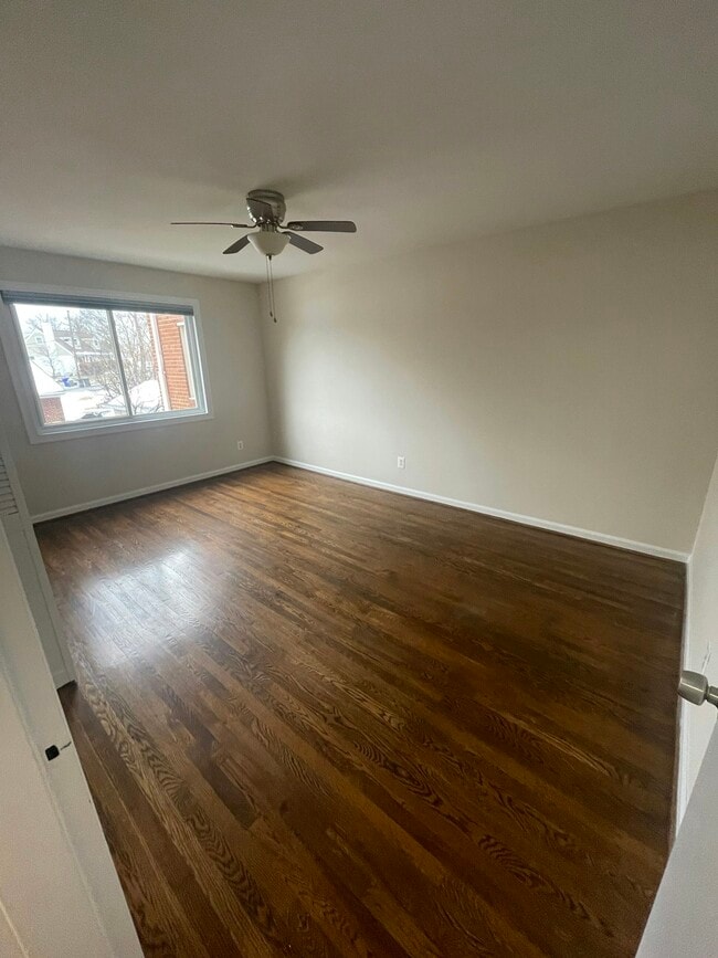Building Photo - 9422 Adelphi Rd