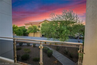 Building Photo - 8925 W Flamingo Rd