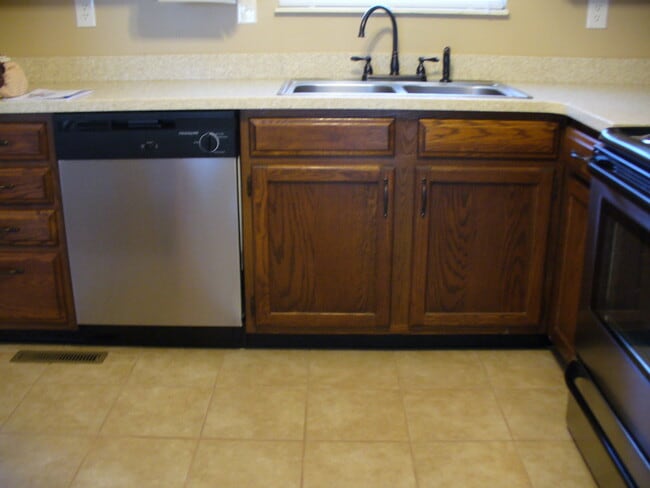 Foto del edificio - 728 Pleasant Valley Rd