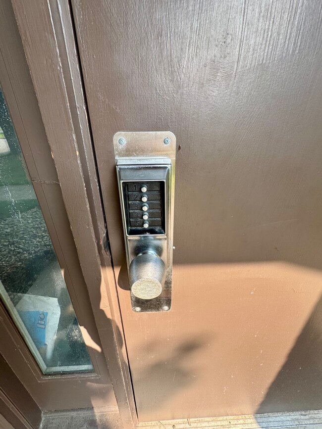 Security coded door - 521 Kerry Dr