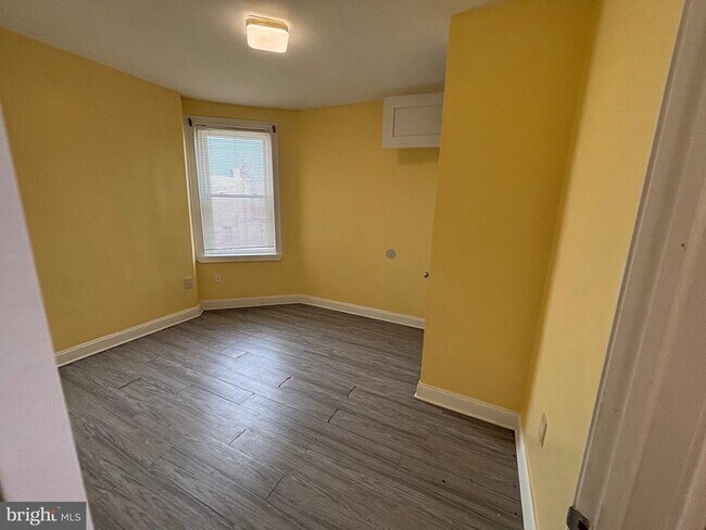 Building Photo - 5515 Baltimore Ave