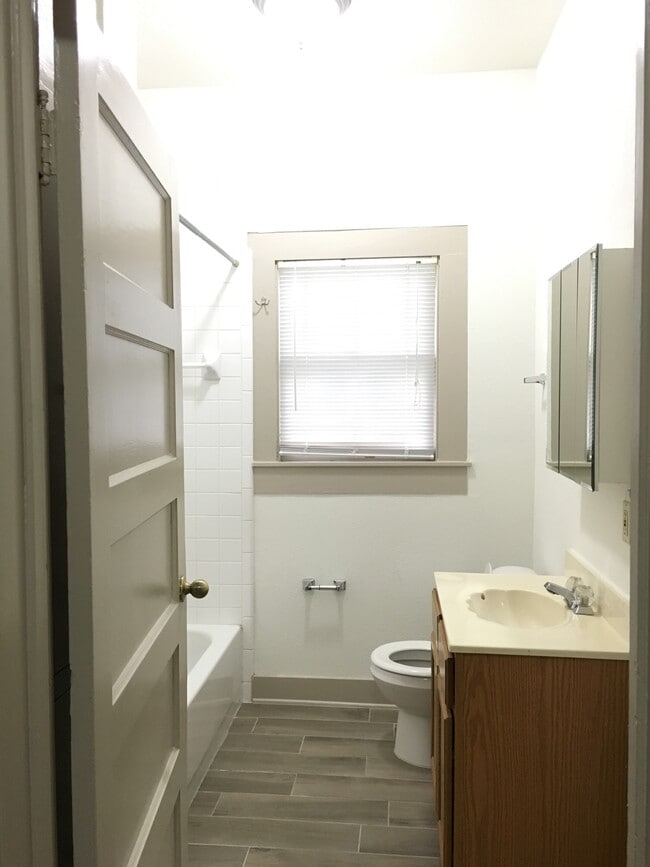 Building Photo - 505 Wilmington Ave