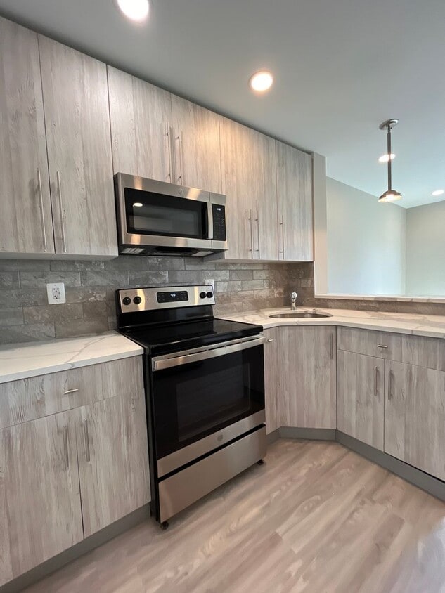 Primary Photo - Ventnor Beach Lofts