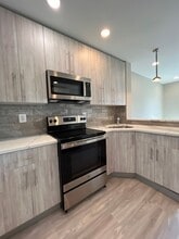 Building Photo - 101 S Victoria Ave