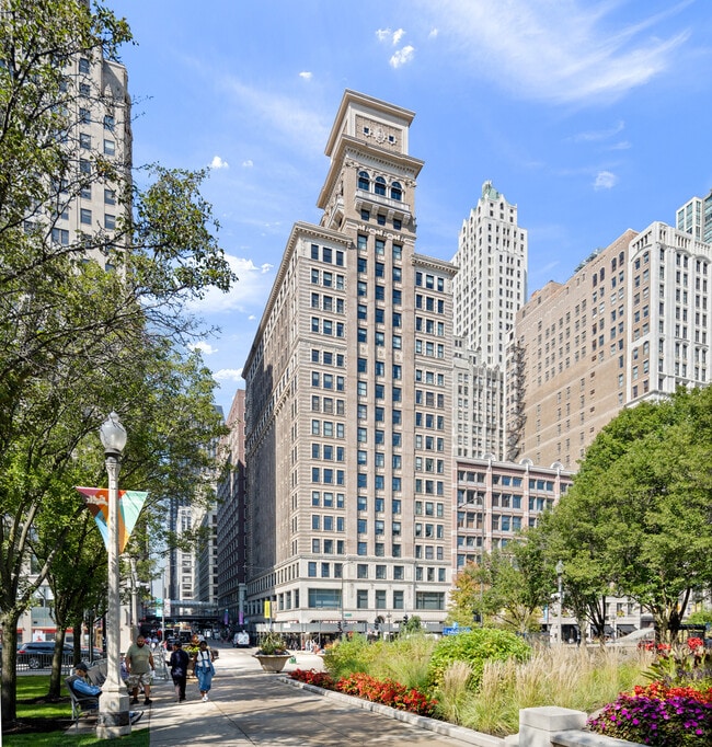 Building Photo - 6 N Michigan Ave