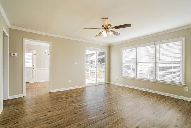 Building Photo - 7100 Missionary Ridge Dr