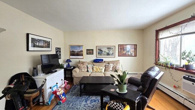 Photo - 1401 W Warner Ave Apartment