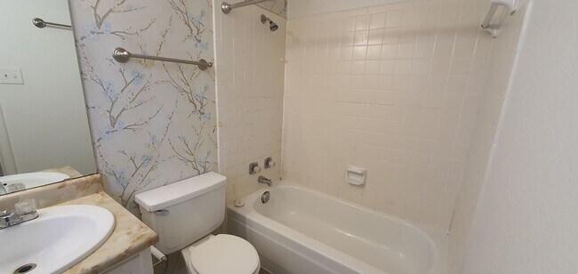 Foto del edificio - 2922 N Oakes St