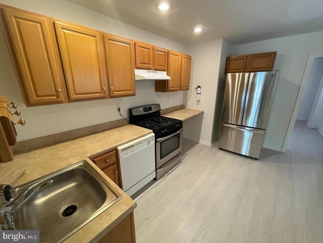 Foto del edificio - 2606 W Girard Ave