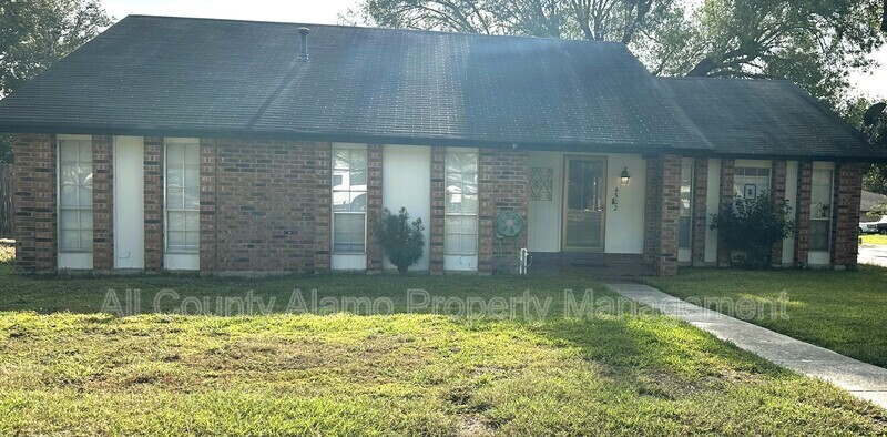 Foto principal - 4502 Briargrove St