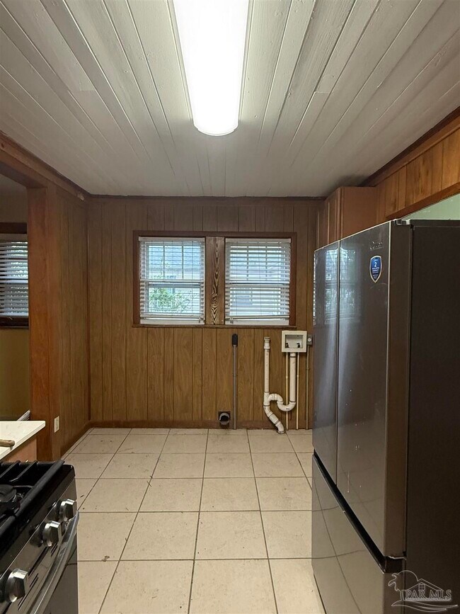 Foto del edificio - 307 E La Rua St