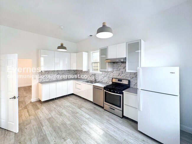 Foto del edificio - 905 Pine St