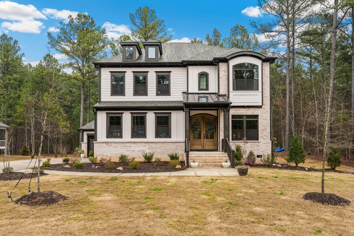 Primary Photo - Luxury Living at The Parks at Meadowview