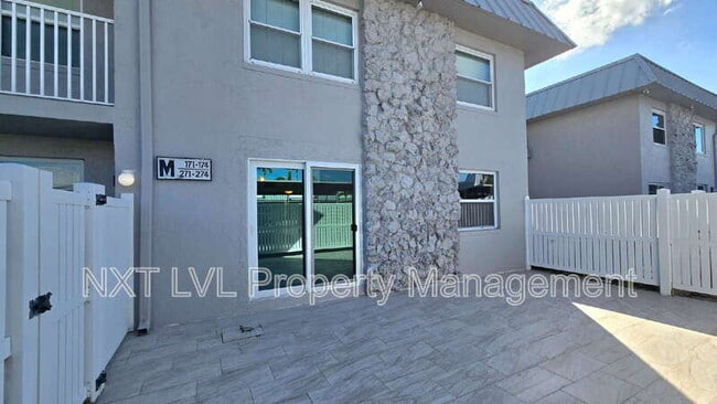 Foto del edificio - 6777 Winkler Rd