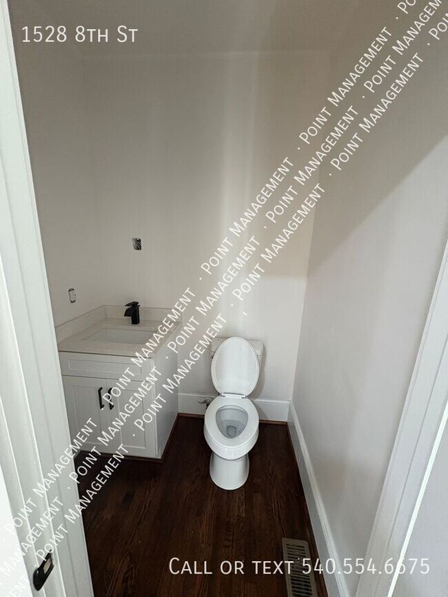 Foto del edificio - 1528 8th St SE