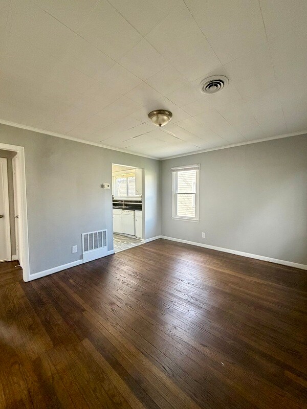 Foto del edificio - 15396 Buck St