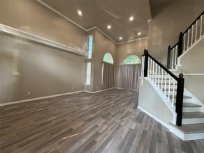 Building Photo - 9634 Therrell Dr