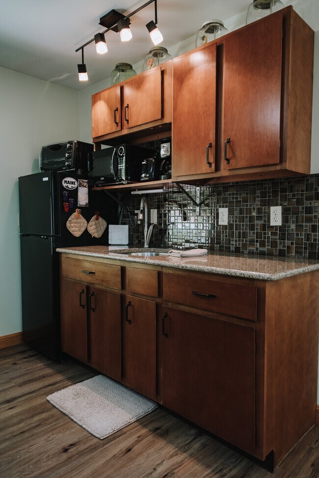 Kitchenette NO Stove - 5 Norwood Ln