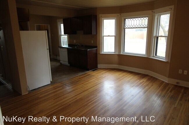 Building Photo - 3 br, 2 bath House - 1129 E. Wabash Ave.