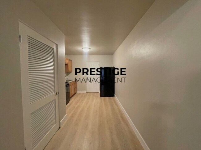 Foto del edificio - 6969 Jackson Ct