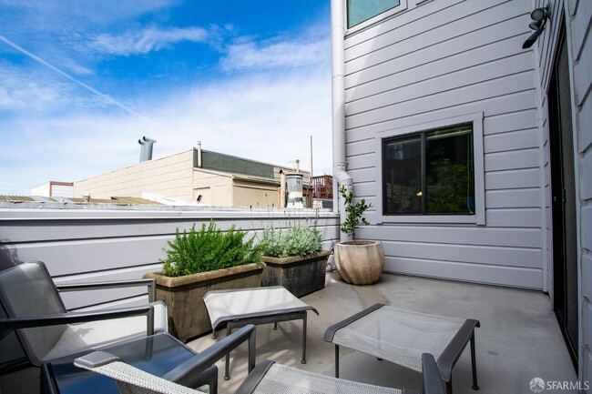 Foto del edificio - 5 Montague Pl