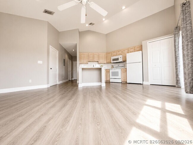 Building Photo - 9847 Perfect Dr