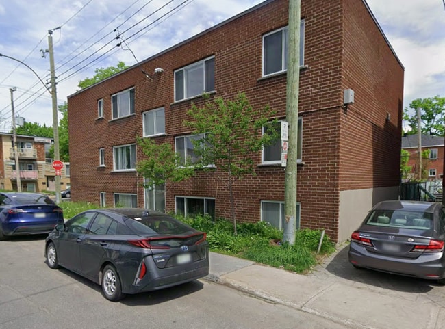 Photo du bâtiment - 9085 Av Millen