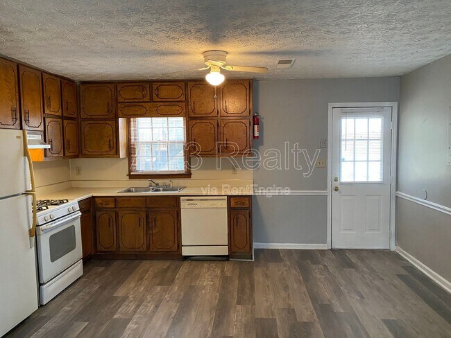 Building Photo - 116 Fairhaven Ct