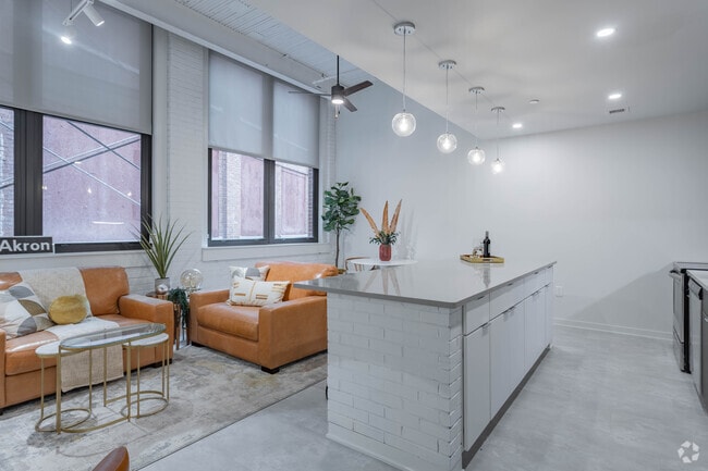 1BD, 1BA - The Lofts at The East End