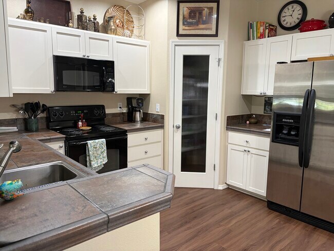Cocina - 1719 SW San Mateo Ter