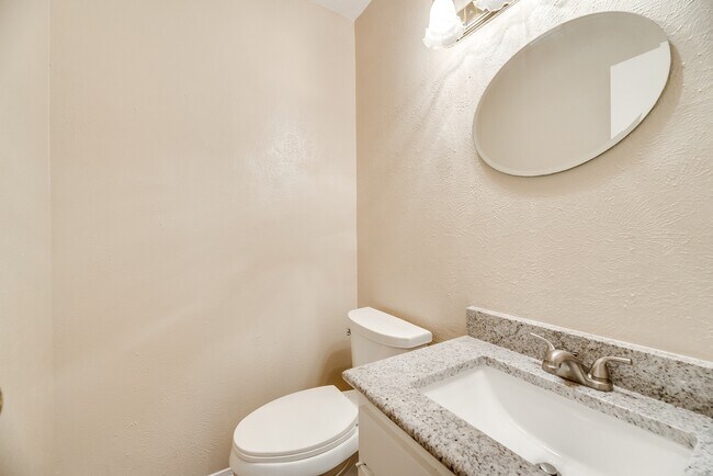 Building Photo - Great home on a corner lot!  Garland ISD