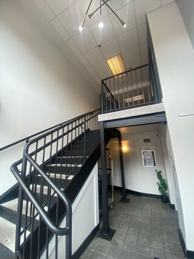 Foto del edificio - 528 S 2nd St