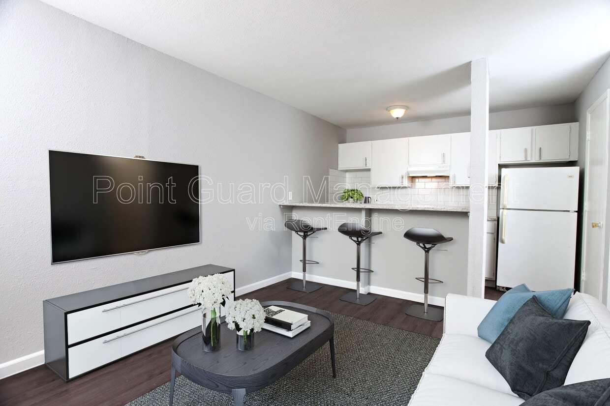 Primary Photo - 1226 S Longfellow St