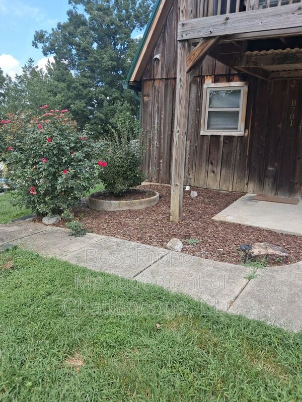 Building Photo - 8781 Damron Pl