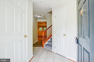 Building Photo - 4302 Day Lily Dr