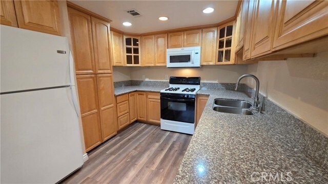 Foto del edificio - 2561 Gonzaga Ln