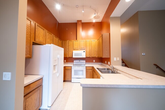 Foto del edificio - 6452 157th St W