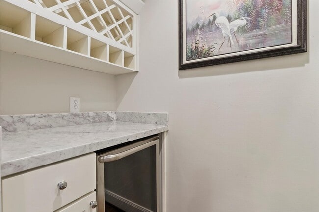 Building Photo - 3022 Maxroy St